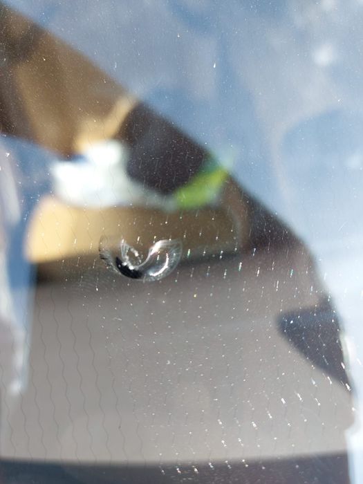 Ремонт лобовых, боковых автостекол