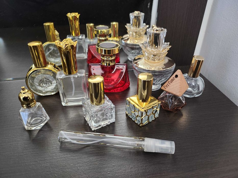 Стъклени шишенца за парфюм