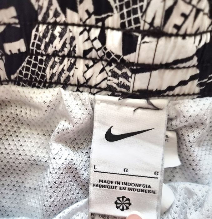 Къси панталони Nike, размер L