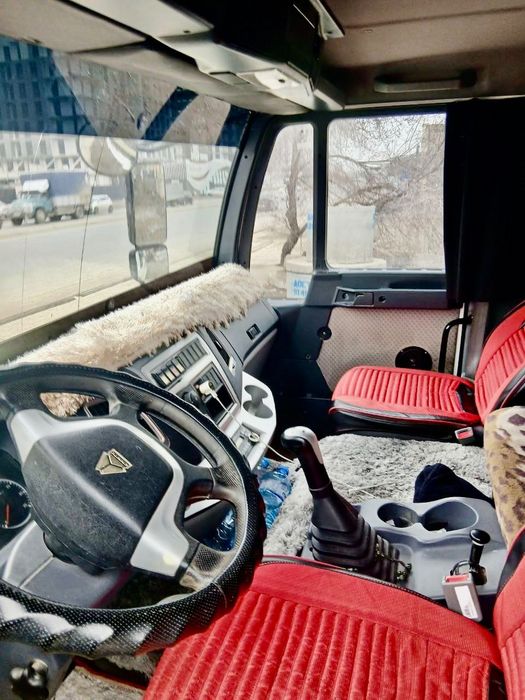 Продаётся HOWO самосвал