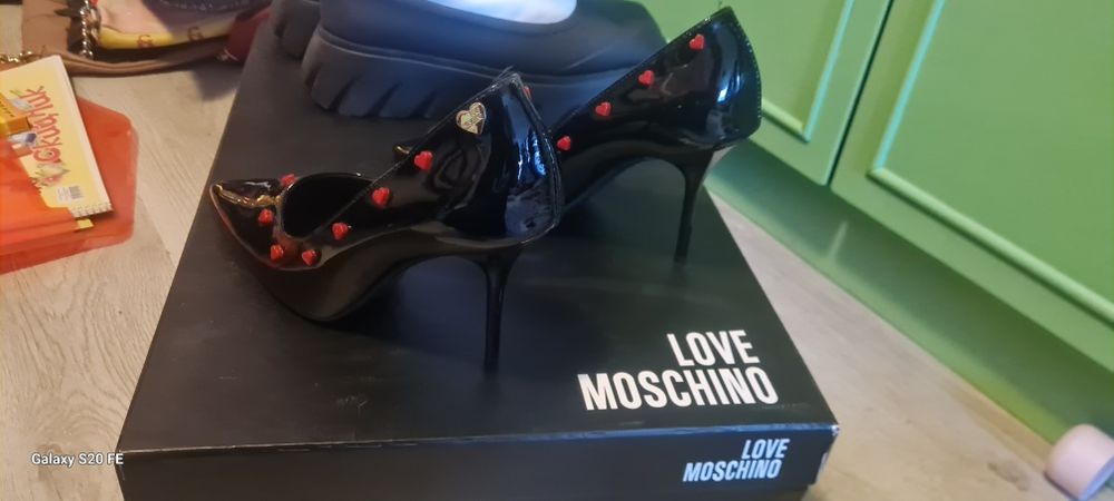 Love moshino токчета/ номер 38