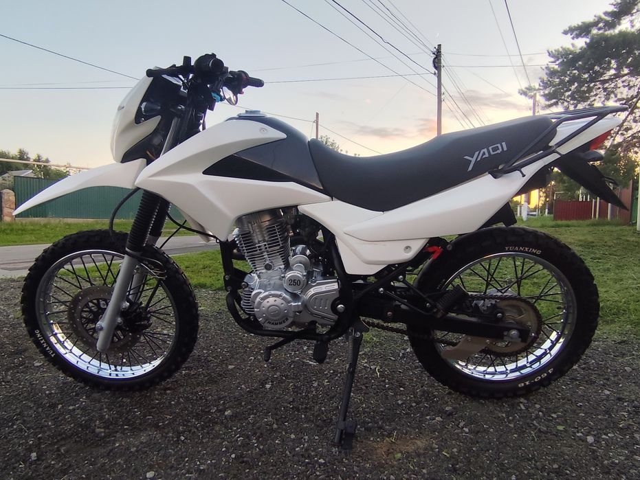 Продам мотоцикл Yaqi