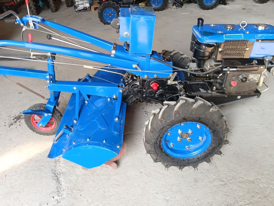 Zubr brendidan motobloklar