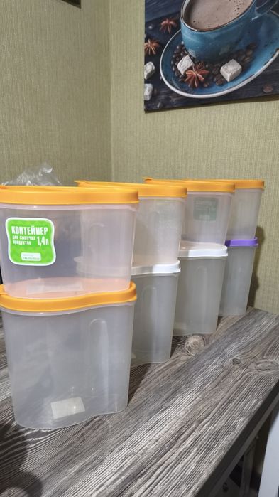 Контейнеры для сыпучих продуктов