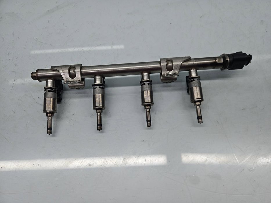 Rampa injectoare Seat Leon (5F1) [Fabr 2012-2018] 04E133320D 1.2 TSI C