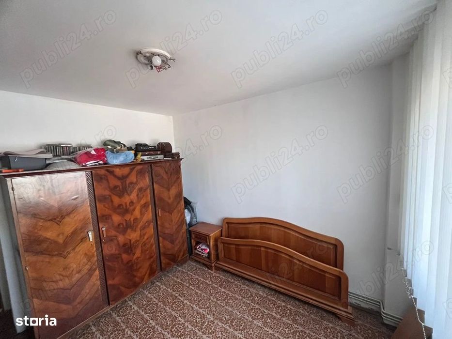De vânzare: Ap. 3 camere decomandat, 70 mp, 2 bai, etaj 810, Cale