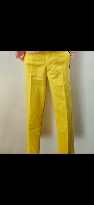 Pantaloni galbeni, marimea 36