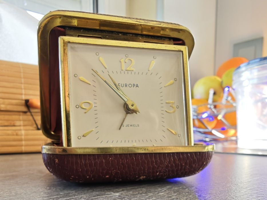 Ретро часовник Europa сгъваем