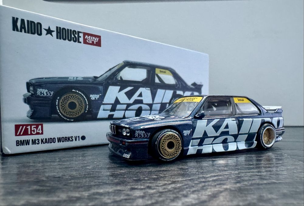 Продавам чисто нови модели Kaido House MiniGT & BBR в мащаб 1/64
