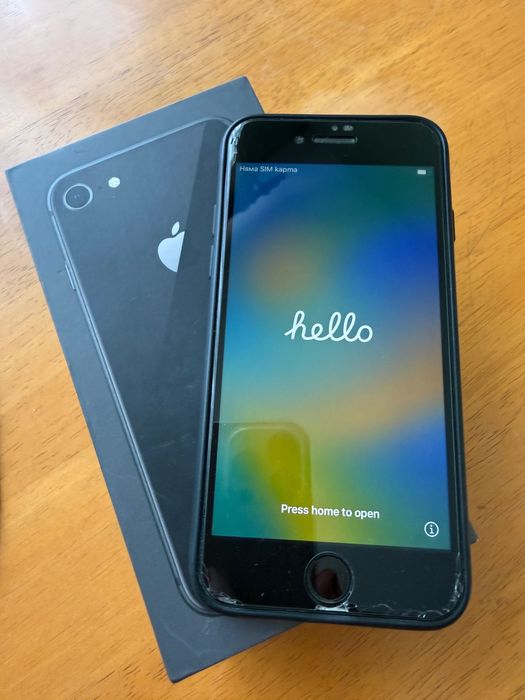 Apple iPhone 8 64 GB space grey + оригинална кутия