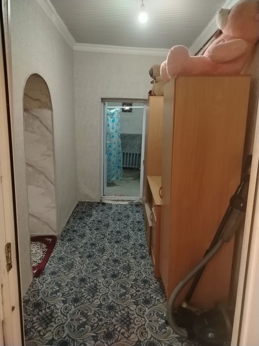 Hovli sotiladi 8 sutix