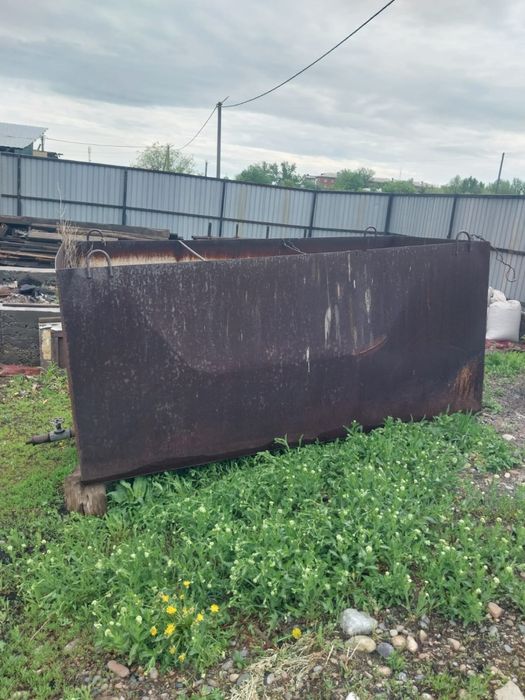 Продам металлическую Цистерну