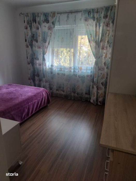 Apartament4 camere, 87.02 mp, zona  1 Mai - Sara