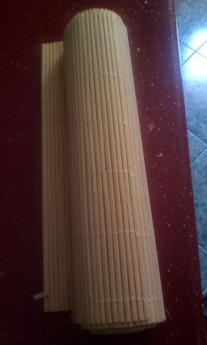 Ceas de perete rustic si set serv. prot. masa