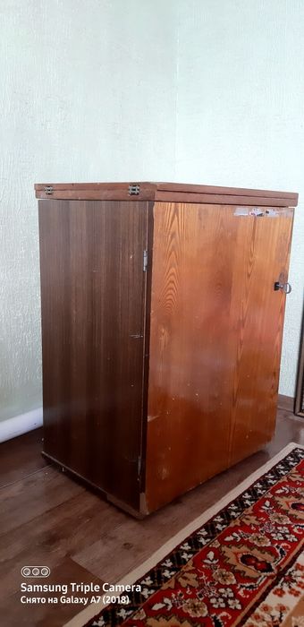 Продам Советскую Швейную Машинку