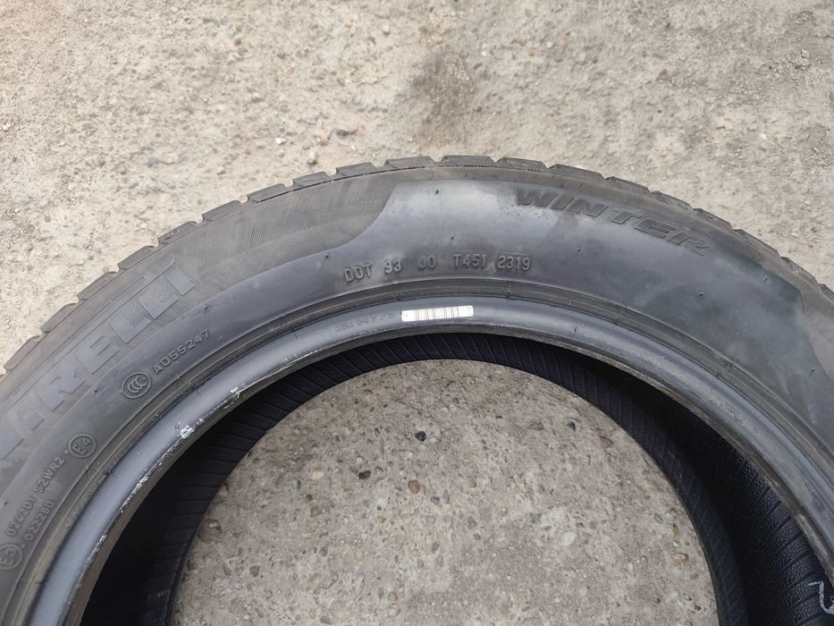 Vând anvelope 215/55/R17