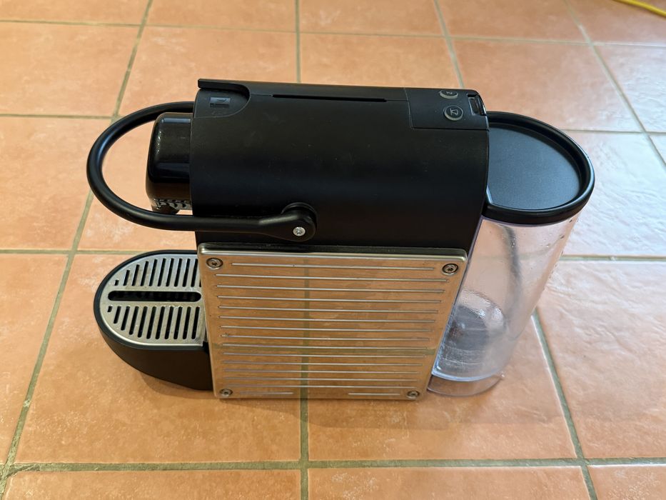 Aparat cafea Nespresso