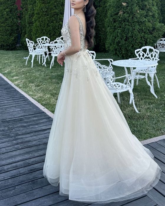 Вечернее платье