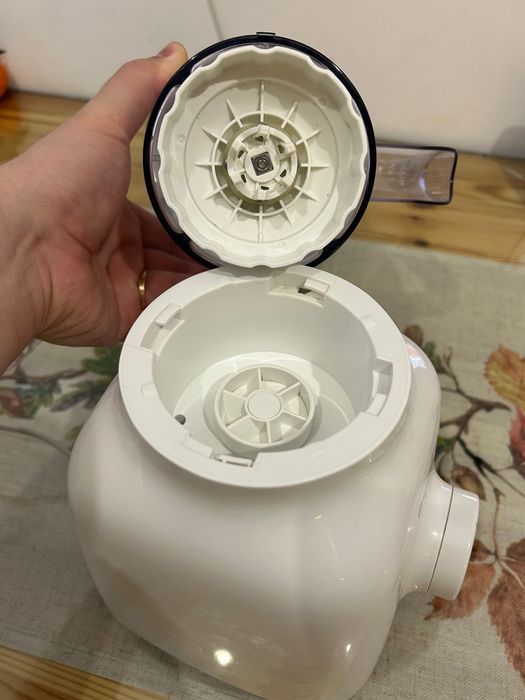 Blender Philips ProBlend 4 – 400W – Cană 1.25L – Utilizat foarte puțin