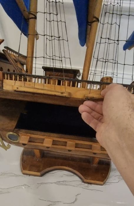 Корабль ручная работа с скрытым сейфом