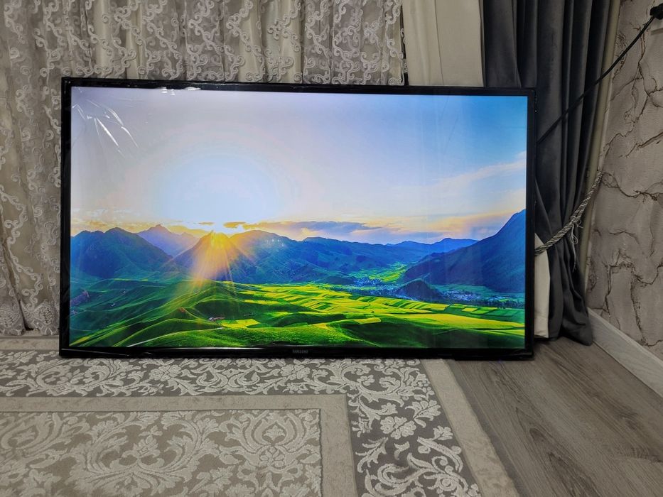 Продаётся телевизор смарт тв