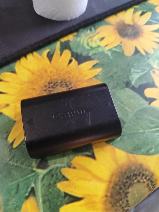 Продам батарейку canon lp-e6n оригинал