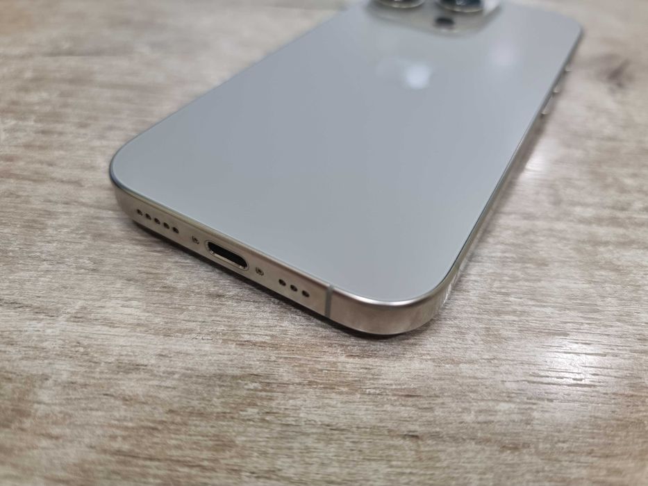 iPhone 16 Pro 128GB 100%