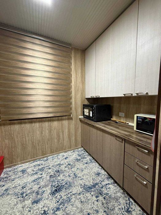 Коракамиш 3 хона яхши ремонт Тансикбой бозорча олдида Туркистон олдида