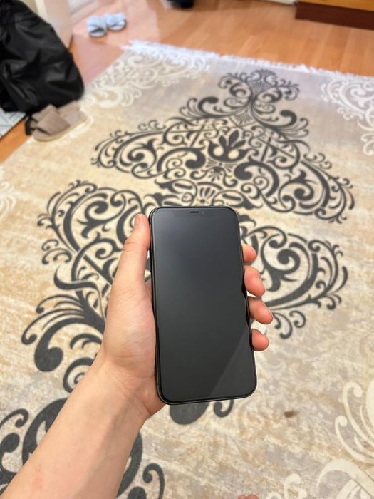 Продам айфон 11 128гб памяти срочно