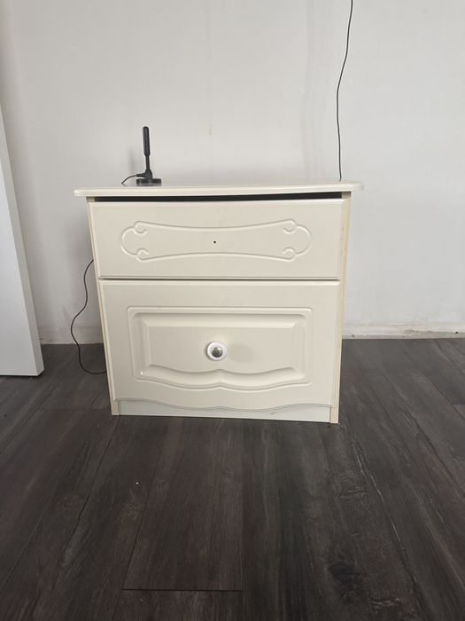 Спальный, кухонный, есик, люстралар