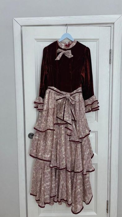 Платье новый біррет киілген жыртық жері жоқ таза