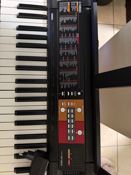 Orga/pian digitala Yamaha FSR F51