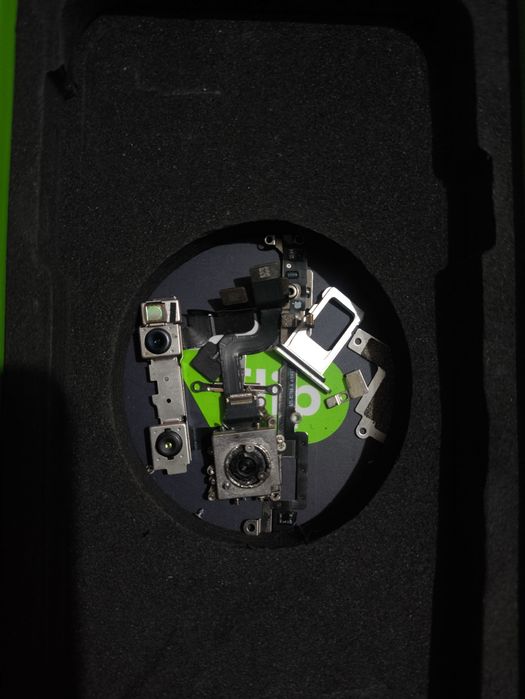 Văd piese iPhoneXr și iPhone 7 plus