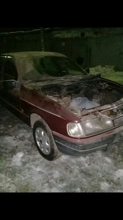 продам запчасти на форд сиерра