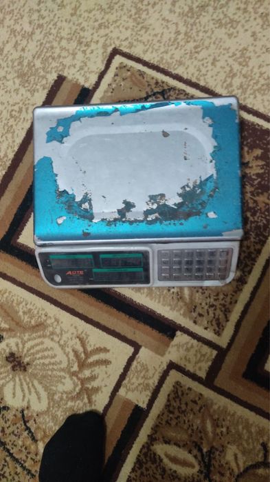 Весы б/у, работают