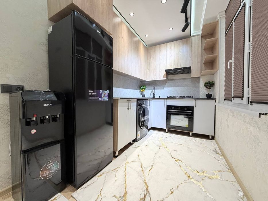 Чиланзар Г 9 А квартал 2в3/3/5 дом вдоль дороги балкон 2*6 ипотеки нет