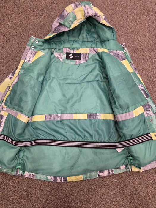 Geaca impermeabilă,  mărimea 122'128 cm