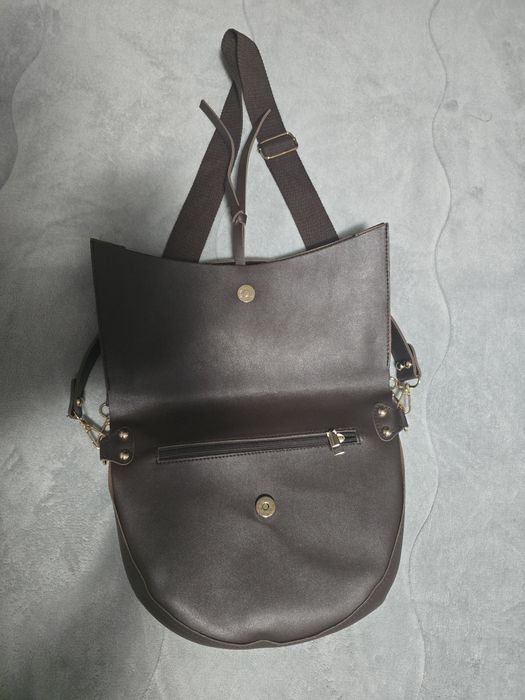 Кафява дамска чанта с несесер