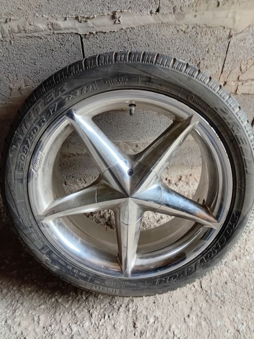 Продам диск  с шиной