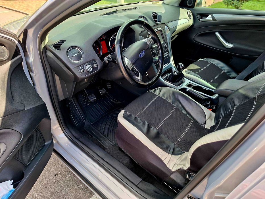 Ford mondeo an 2010 2l diesel