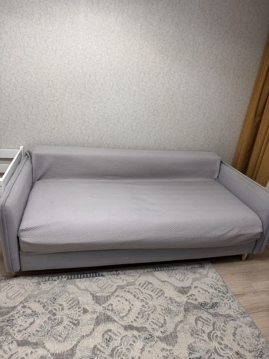 Продам диван в хорошем состоянии
