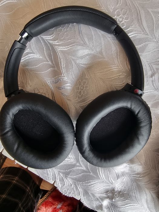 Продам безпроводной наушник SONY