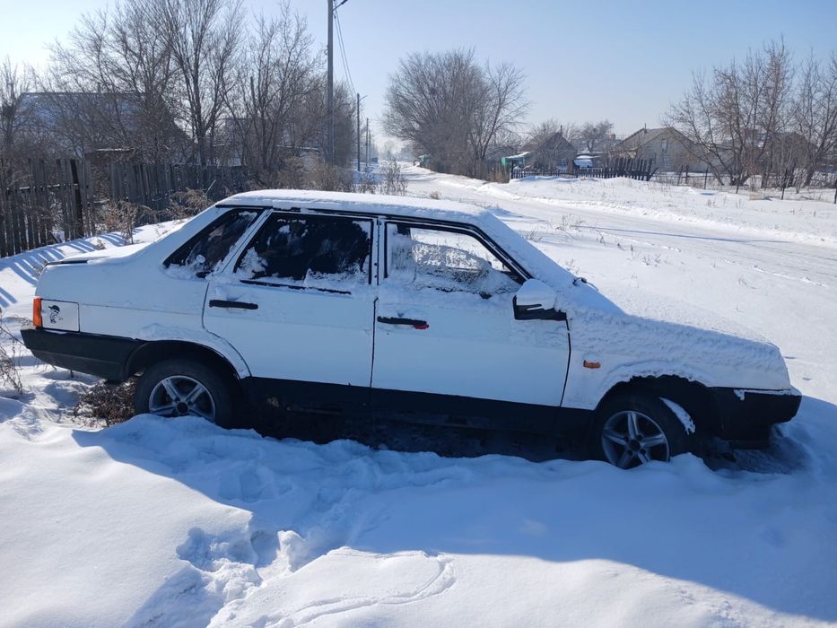 Продается машина Ваз  21099