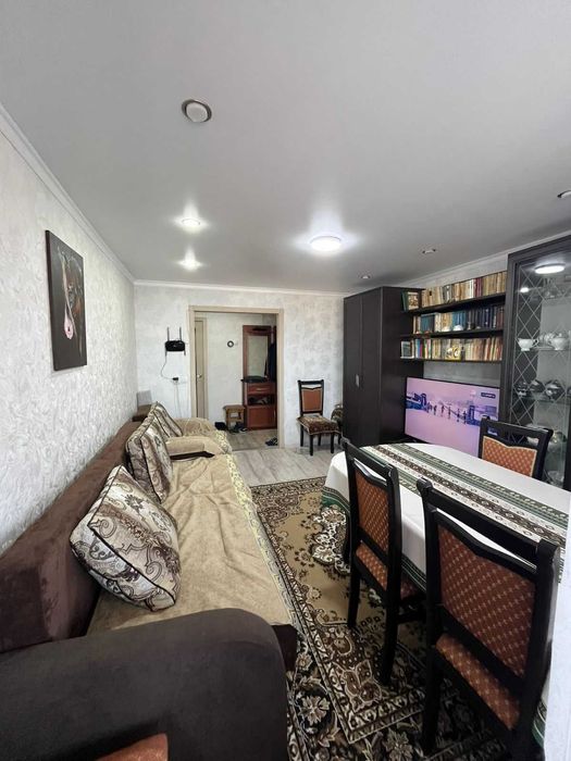 Продается 2 комн кв Назарбаева, 8