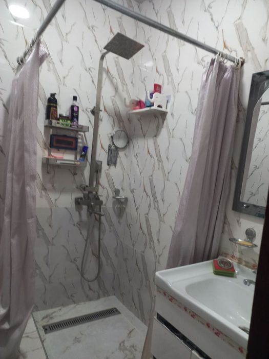 Srochne sotiladi. kami bor Yunusobod 11 kv 4 xona