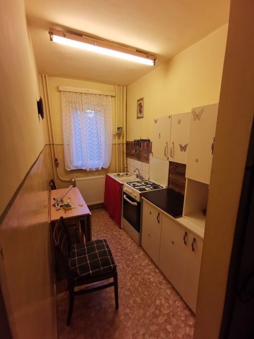 Închiriez apartament cu 2 camere doar pe termen lung