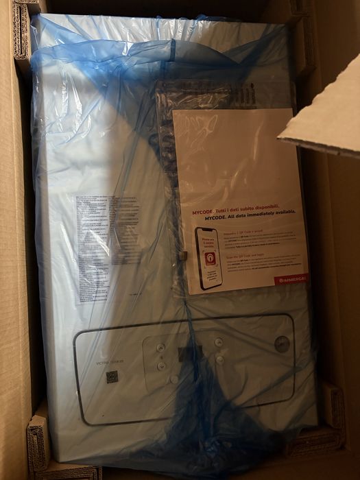 Centrala ternmica gaz Immergas Victrix Tera 24 kw + kit evacuare