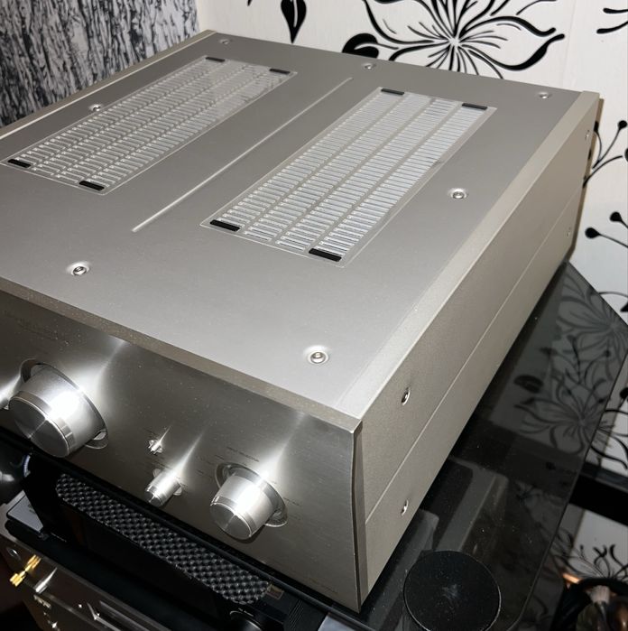 Denon PMA-2000AE – amplificator Hi-Fi high-end IMPECABIL