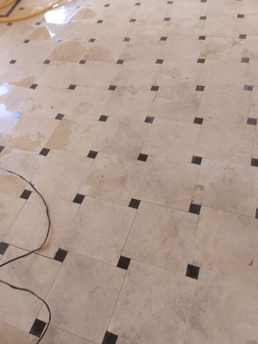 Брусчатка. Извисняк. Кафел. Гратит. Сокл