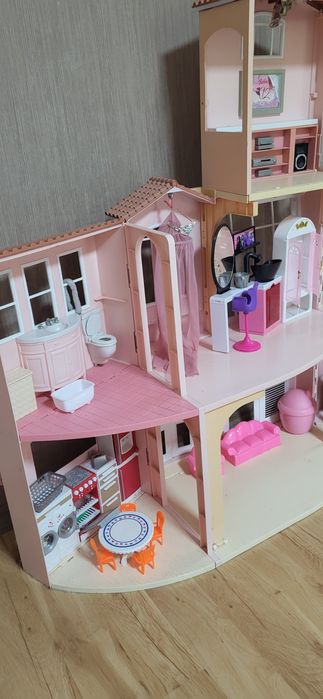 Къща за кукли барби